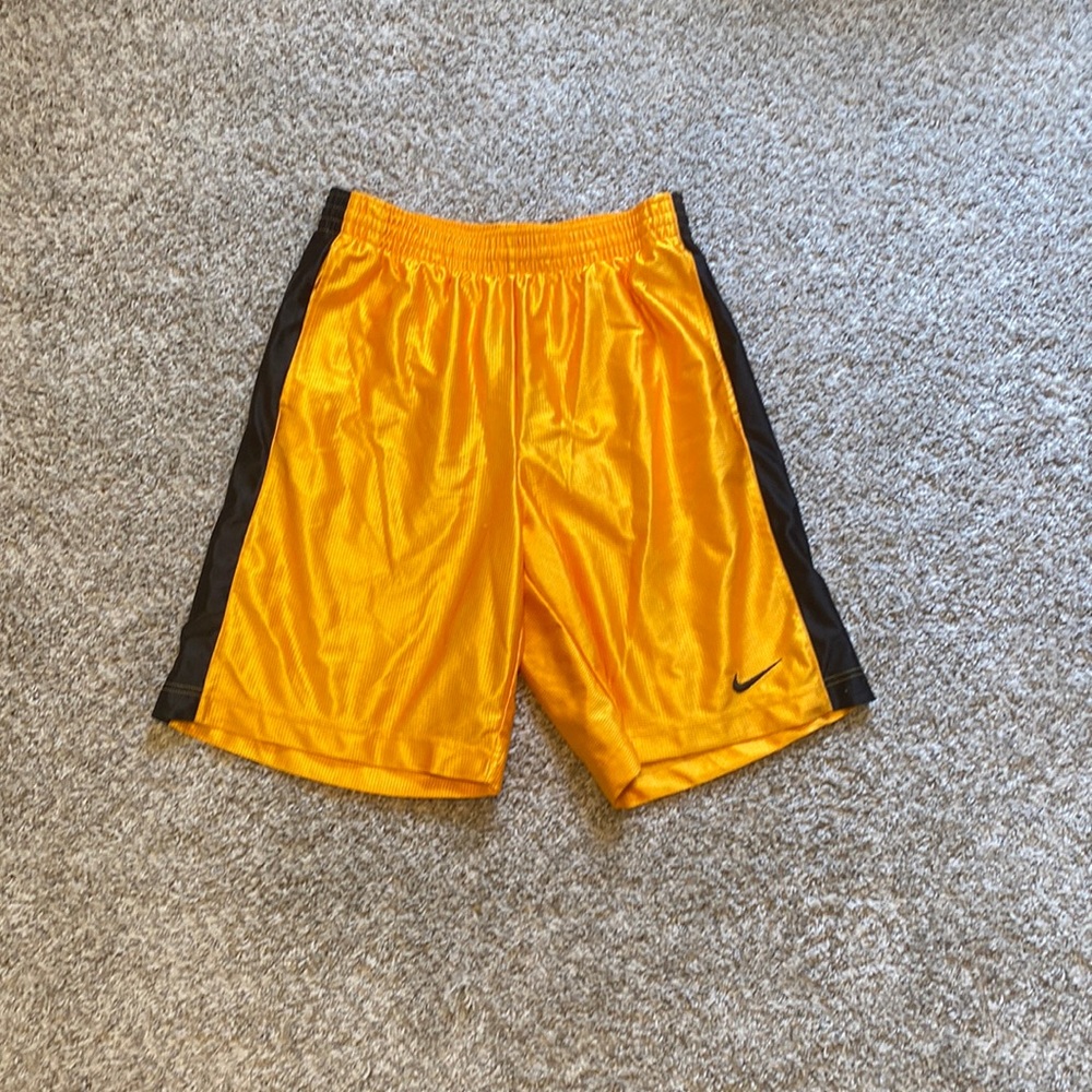 Gold Nike basketball shorts like new